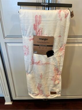 Wrangler Oversized Plush Throw Blanket - White with Pink Cactus Cowgirl Print